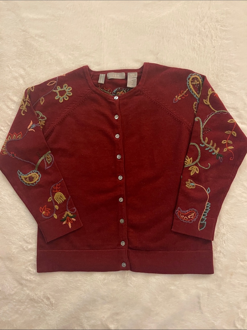 Ivy Women’s Burgundy Embroidered cardigan sweater SZ Medium